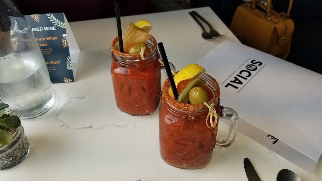 Social Deck + Dining | restaurant | 1933 NW 23rd St, Oklahoma City, OK 73106, USA | 4056028705 OR +1 405-602-8705