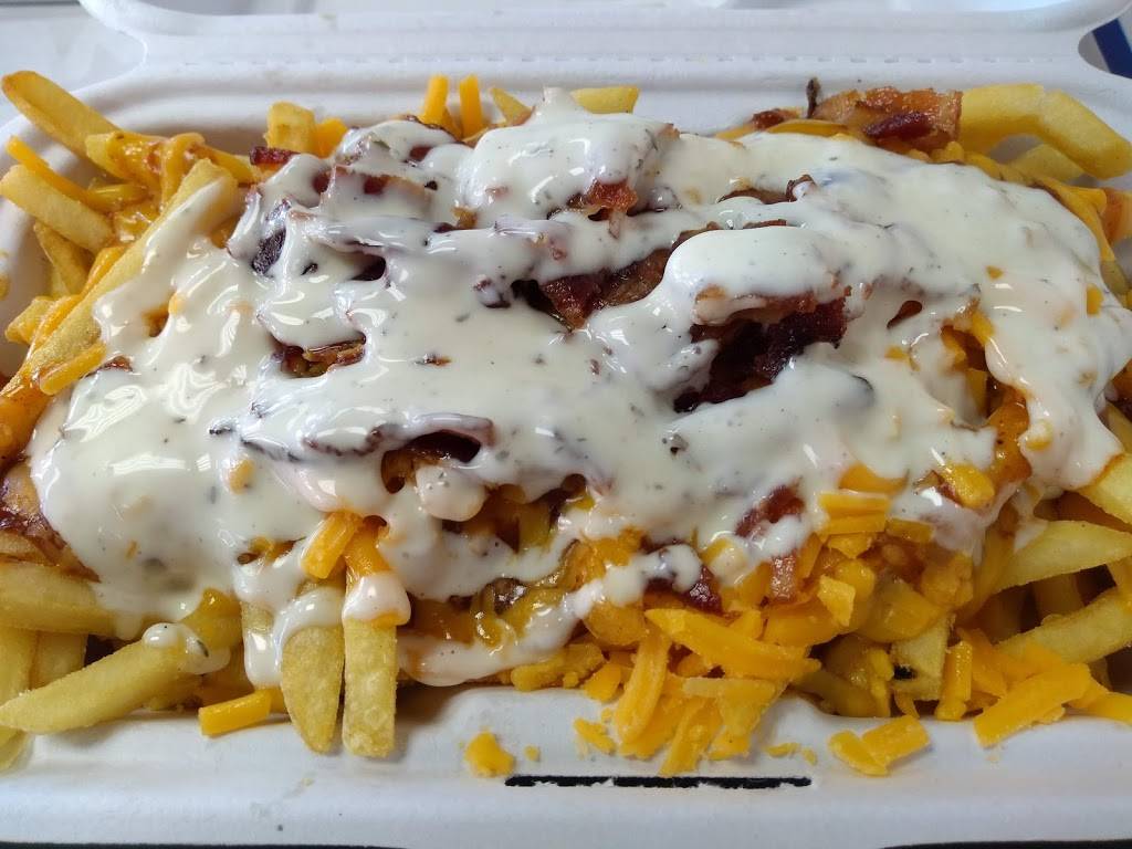 Hamburger Stand/Wienerschnitzel | restaurant | 4105 E Main St, Stockton, CA 95215, USA | 2094639787 OR +1 209-463-9787