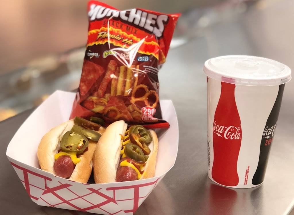 Top dogz | restaurant | 35000 Warren Rd, Westland, MI 48185, USA | 2485952776 OR +1 248-595-2776