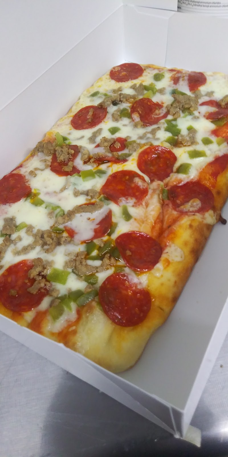 Downtown Pizza Arcade and Events | restaurant | 518 N Roane St, Harriman, TN 37748, USA | 8653131854 OR +1 865-313-1854