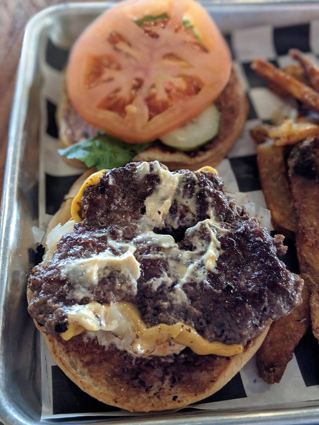 Burger Rebellion | restaurant | 1326 London Rd, Sarnia, ON N7S 1P7, Canada | 5197040293 OR +1 519-704-0293