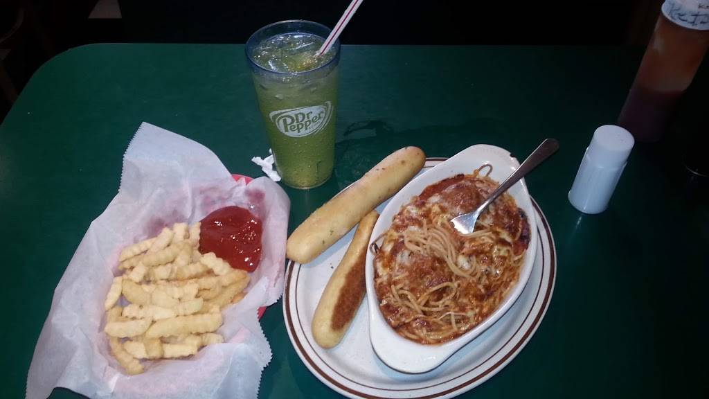 Kalis Pizza | restaurant | 204 N Front St, Oak Hill, OH 45656, USA | 7406827771 OR +1 740-682-7771