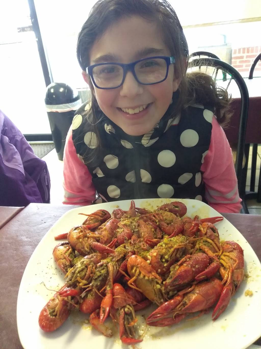 Peters Seafood Llc | restaurant | 7232 Williamson Rd, Roanoke, VA 24019, USA | 5403667585 OR +1 540-366-7585