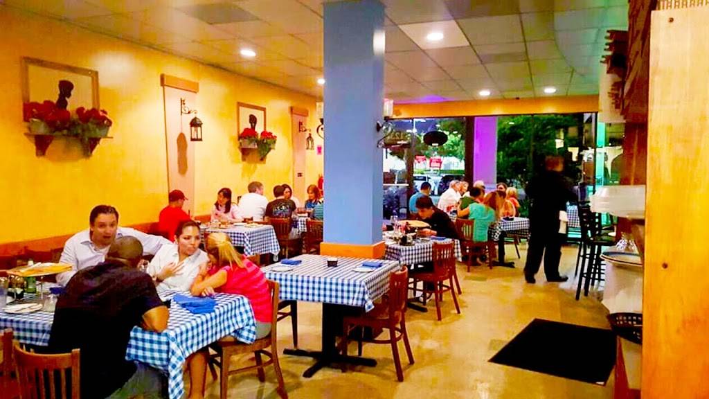 Mexican Restaurant Las Cazuelas | restaurant | 12388 SW 127th Ave, Miami, FL 33186, USA | 3052321091 OR +1 305-232-1091