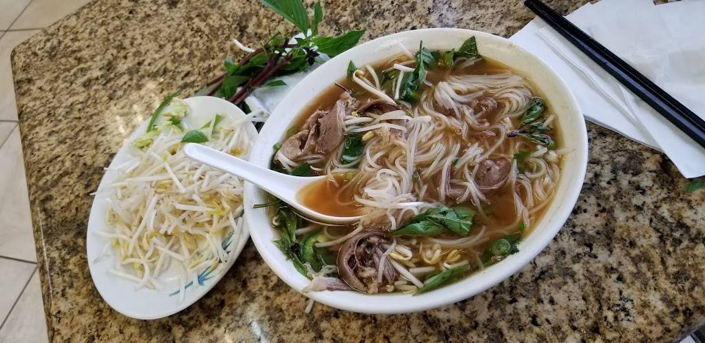 Pho Danh 3 | restaurant | 13480 Veterans Memorial Dr, Houston, TX 77014, USA | 2815831417 OR +1 281-583-1417