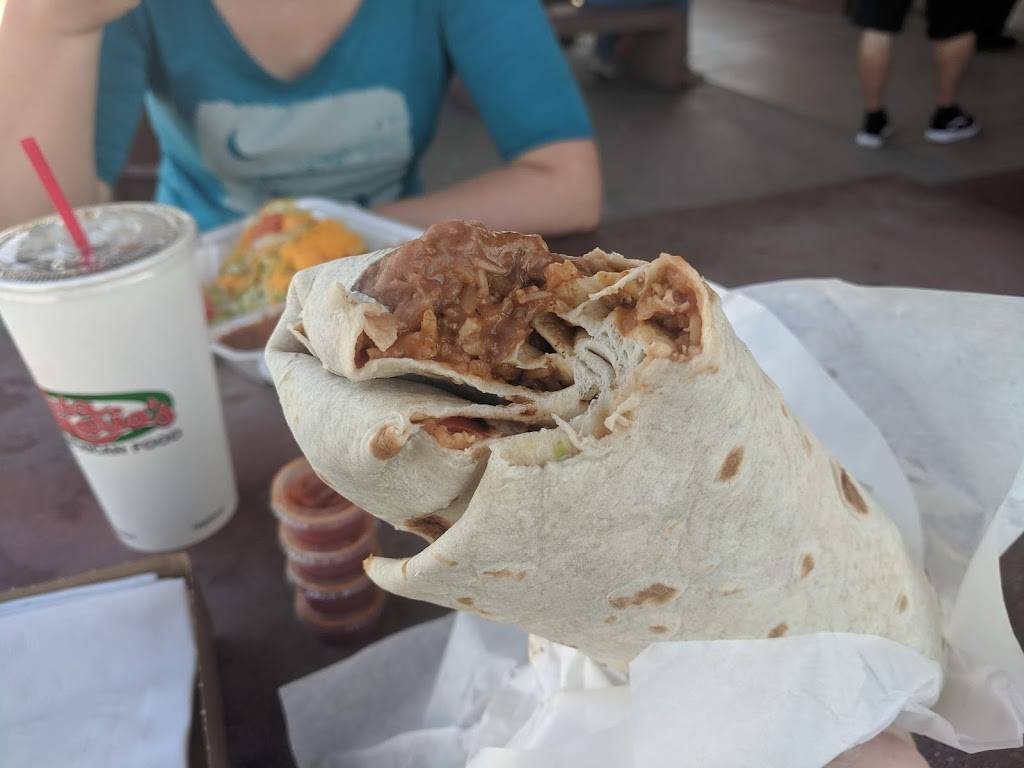 Rosa Maria’s Drive In | restaurant | 4202 N Sierra Way, San Bernardino, CA 92407, USA | 9098811731 OR +1 909-881-1731