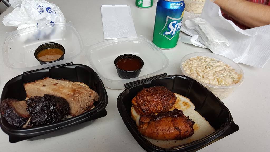 Barabicu Smokehouse | restaurant | 5767 Ridge Rd, Parma, OH 44129, USA | 4404813057 OR +1 440-481-3057