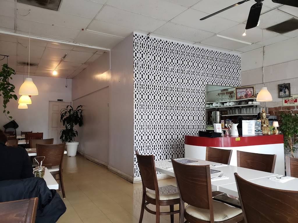 Thai Fantasy | restaurant | 5900 Monterey Rd, Los Angeles, CA 90042, USA | 3232570580 OR +1 323-257-0580