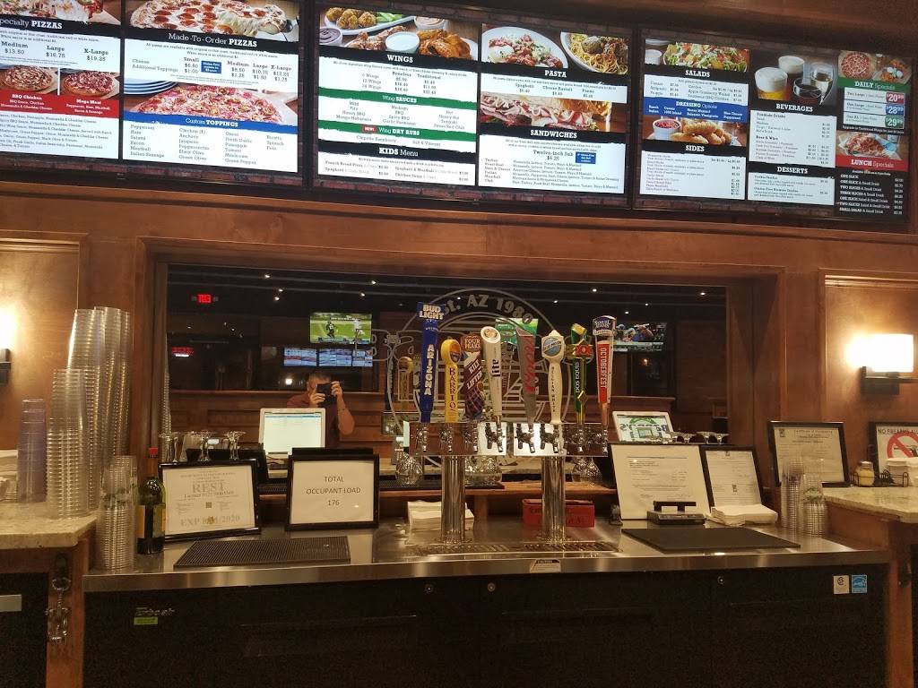 Barros Pizza | restaurant | 410 N Wilmot Rd, Tucson, AZ 85711, USA | 5202960616 OR +1 520-296-0616