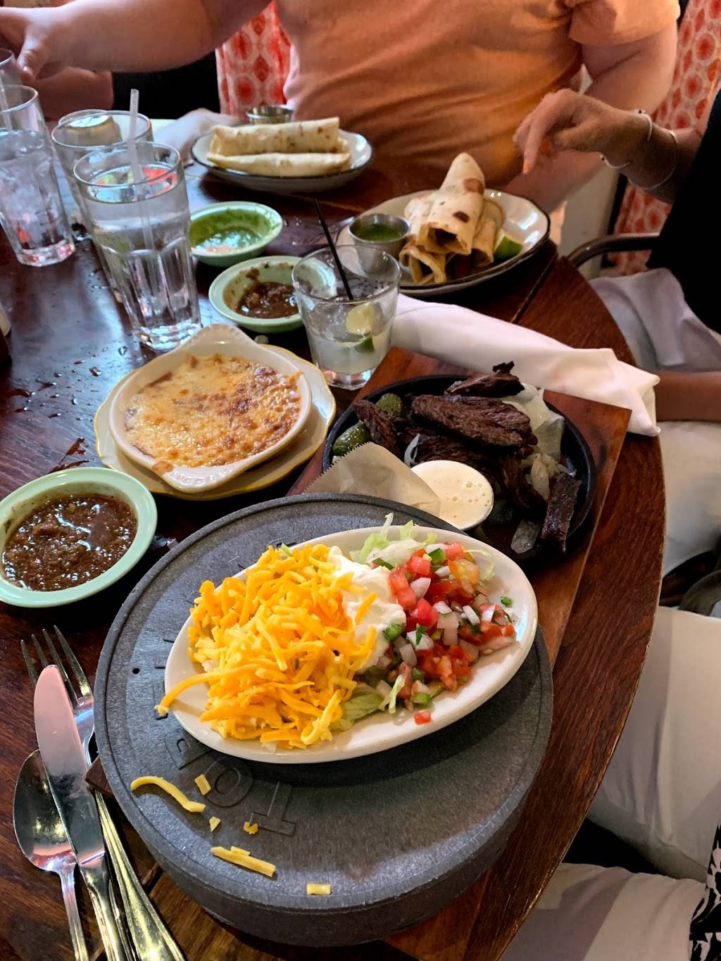 Superica | restaurant | 1130 1st St #1030, Alpharetta, GA 30009, USA | 6782485239 OR +1 678-248-5239