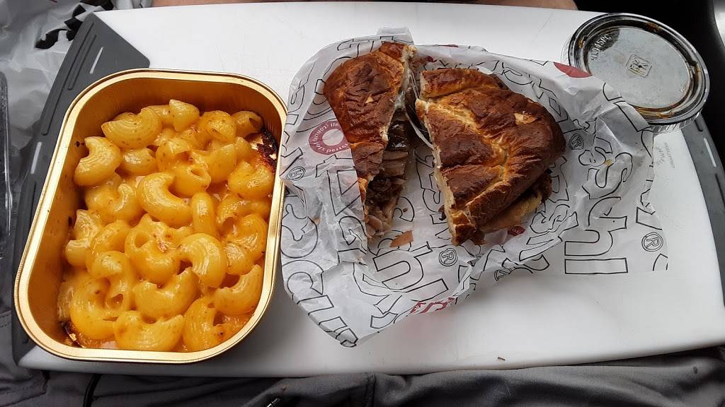 Schlotzskys | bakery | 395 N Litchfield Rd, Goodyear, AZ 85338, USA | 6239252009 OR +1 623-925-2009