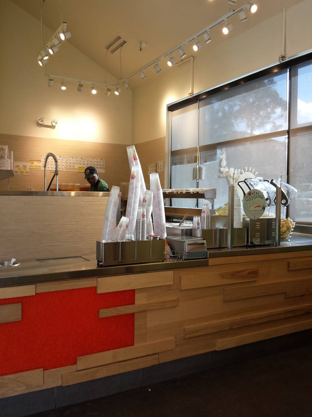 Jamba Juice | restaurant | SHOPPING CENTER, 1982 Pleasant Valley Ave, Oakland, CA 94611, USA | 5106538256 OR +1 510-653-8256