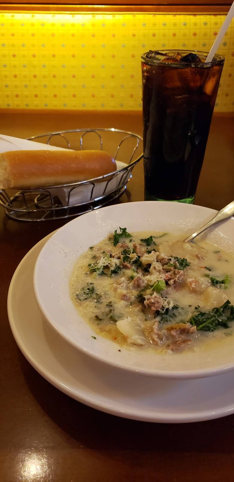 Olive Garden Italian Restaurant | meal takeaway | 1213 W Irvington Rd, Tucson, AZ 85714, USA | 5204340789 OR +1 520-434-0789