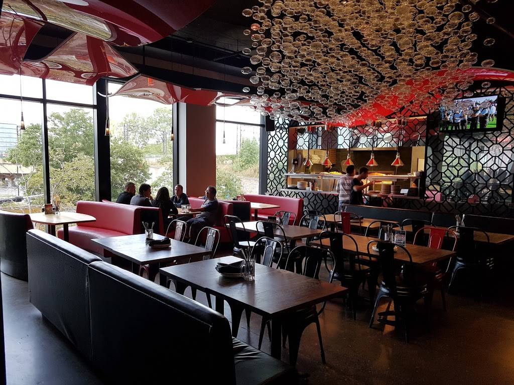 Industria Pizzeria + Bar | restaurant | 100 Rue Peel, Montréal, QC H3C 0L8, Canada | 5149314545 OR +1 514-931-4545