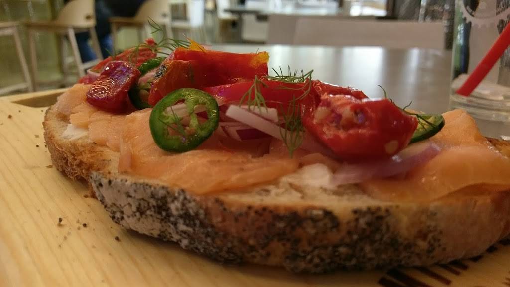 Sprocket Bar & Restaurant | restaurant | 100 S Green Valley Pkwy, Henderson, NV 89012, USA | 7023618183 OR +1 702-361-8183