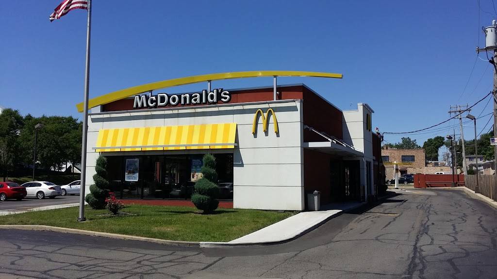 McDonalds | cafe | 6400 W Montrose Ave, Harwood Heights, IL 60634, USA | 7088671600 OR +1 708-867-1600