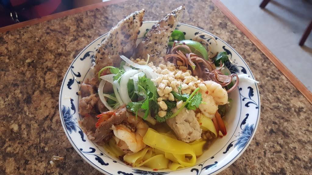 Hoang Lan Restaurant | restaurant | 7119 Martin Luther King Jr Way S, Seattle, WA 98118, USA | 2067223876 OR +1 206-722-3876