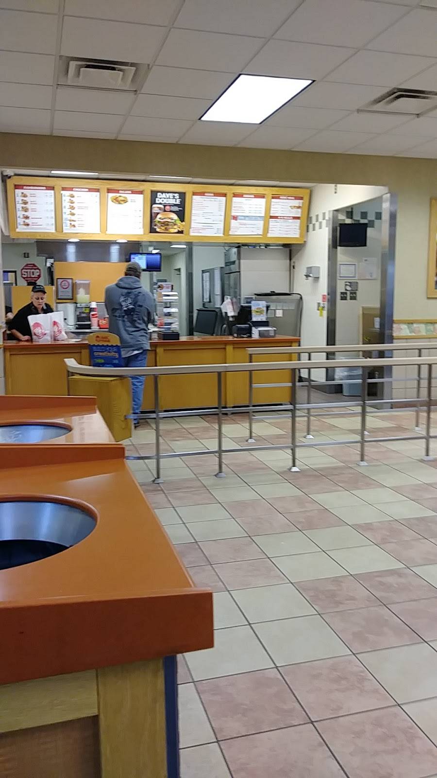 Wendys | restaurant | 1845 Vaughn Dr, Wood River, IL 62095, USA | 6182580813 OR +1 618-258-0813