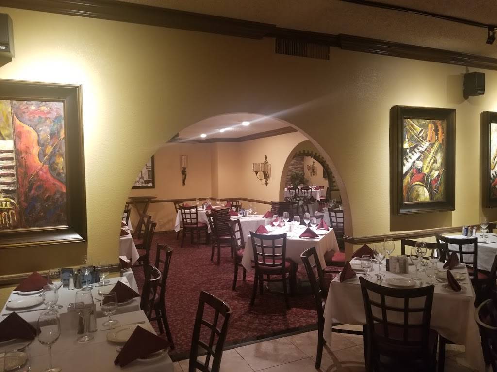 Italian American Club Restaurant | restaurant | 2333 E Sahara Ave, Las Vegas, NV 89104, USA | 7024573866 OR +1 702-457-3866
