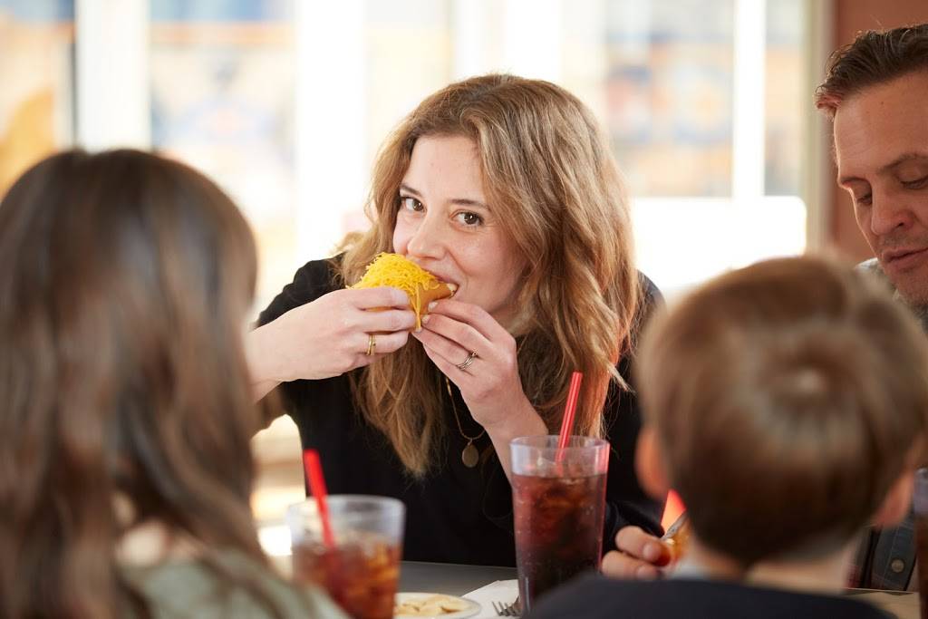 Gold Star Chili | restaurant | 662 E State St, Georgetown, OH 45121, USA | 9373785131 OR +1 937-378-5131