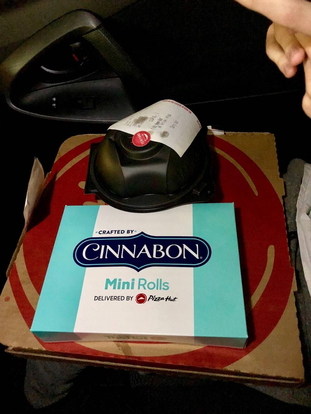 Pizza Hut | restaurant | 11018 Old St Augustine Rd #141, Jacksonville, FL 32257, USA | 9042606688 OR +1 904-260-6688