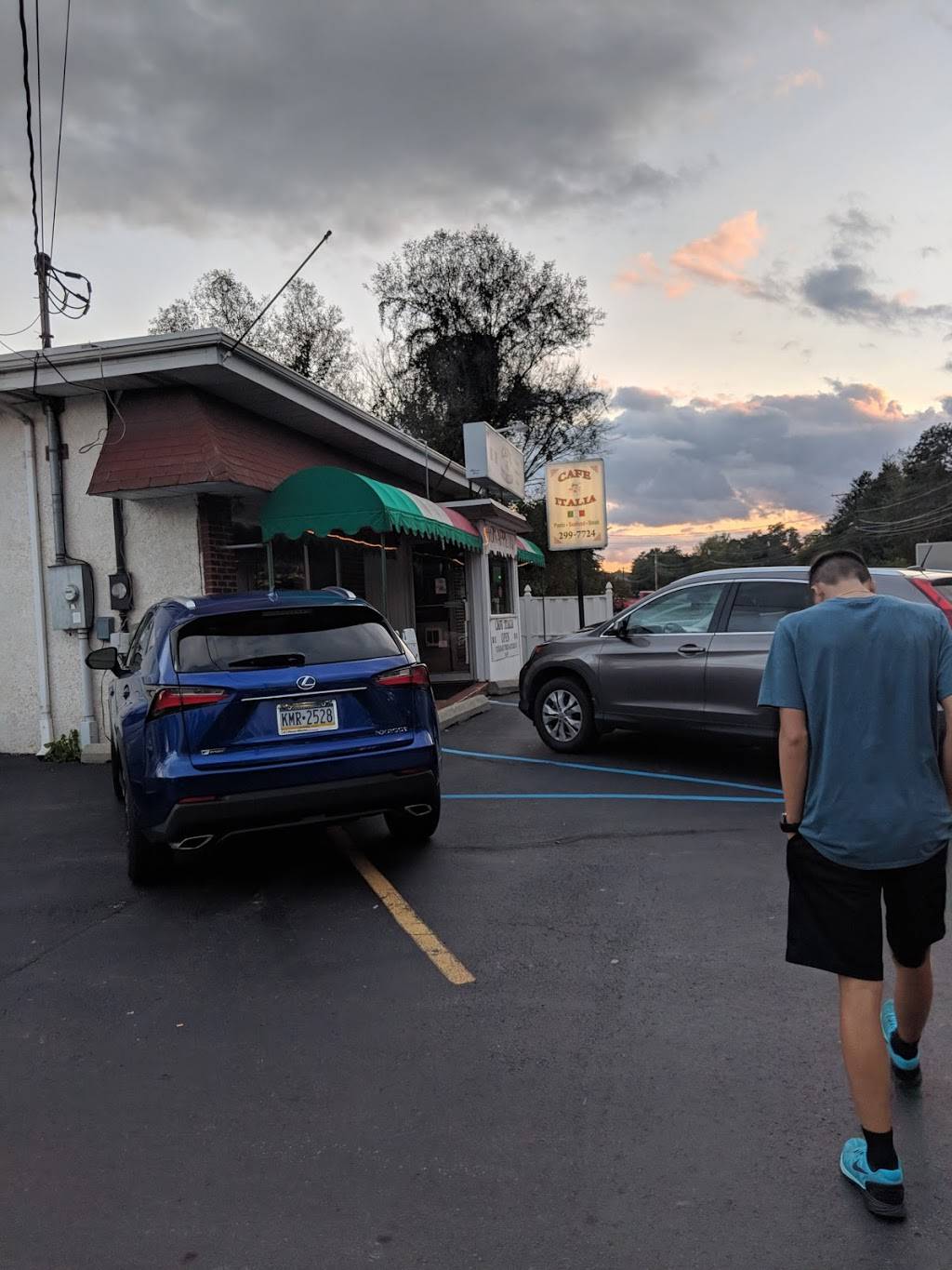 Cafe Italia | restaurant | 1723 River Rd, Pittston, PA 18640, USA | 5702997724 OR +1 570-299-7724