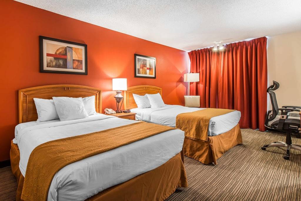 Quality Inn & Suites Garden Of The Gods | restaurant | 555 W Garden of the Gods Rd, Colorado Springs, CO 80907, USA | 7195939119 OR +1 719-593-9119