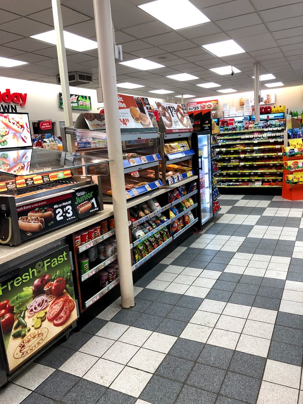 McDonalds | cafe | 18273 Flower Hill Way, Gaithersburg, MD 20879, USA | 3017401813 OR +1 301-740-1813