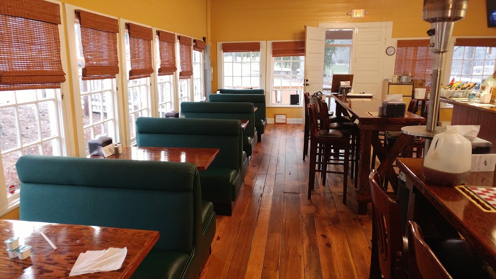 Ellerbe Springs Resort | restaurant | North, 2537 US-220, Ellerbe, NC 28338, USA | 9106525600 OR +1 910-652-5600