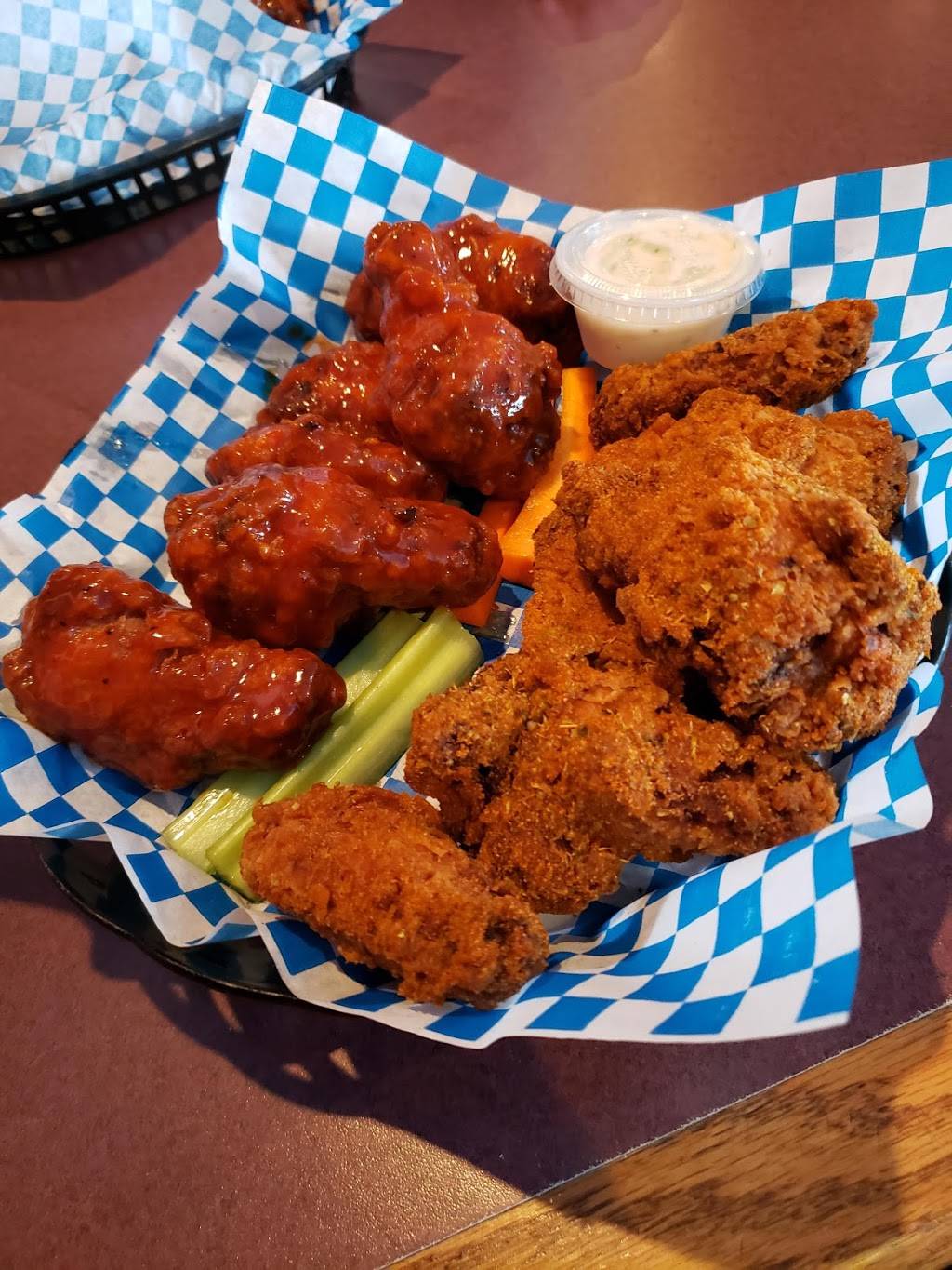 Miltons Restaurant | restaurant | 2979 King St E, Kitchener, ON N2A 1A8, Canada | 5198931174 OR +1 519-893-1174