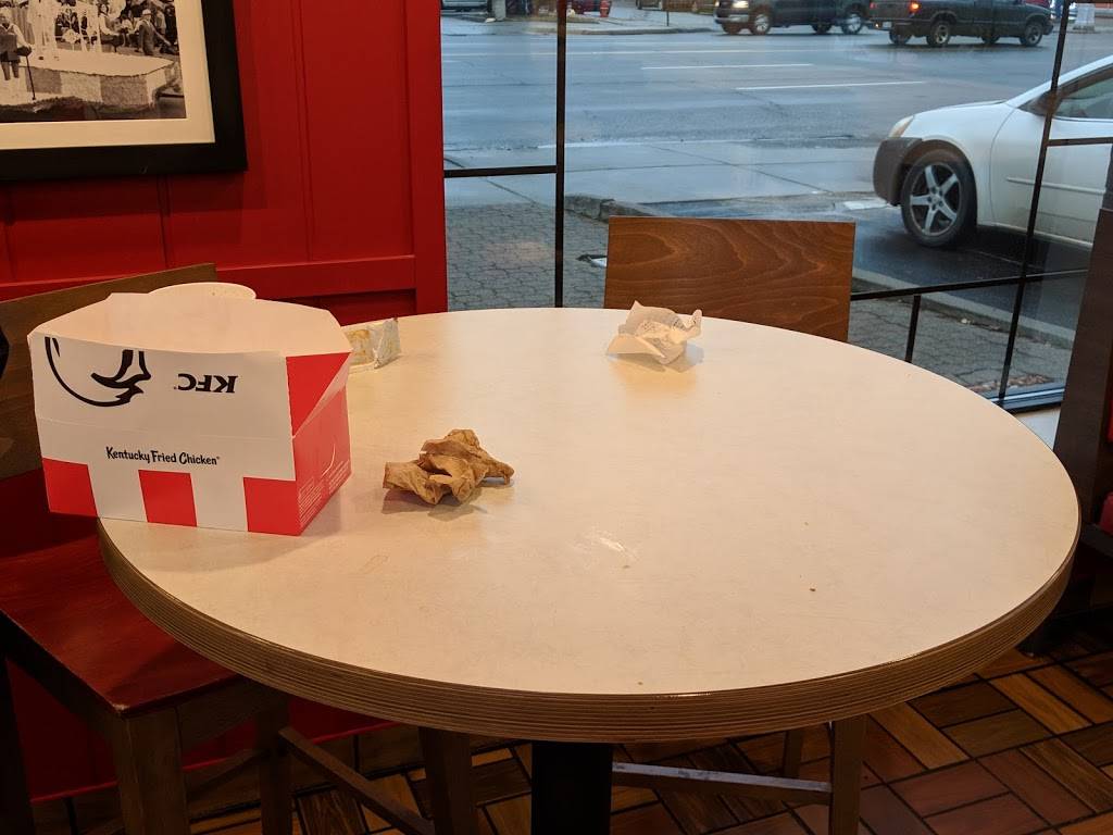 KFC | restaurant | 13253 Woodward Ave, Highland Park, MI 48203, USA | 3138680050 OR +1 313-868-0050