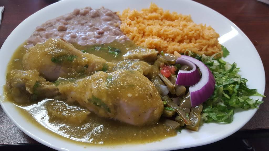 Plazuelas Mexican Restaurant | restaurant | 40015 CA-49 St 203, Oakhurst, CA 93644, USA | 5596587771 OR +1 559-658-7771