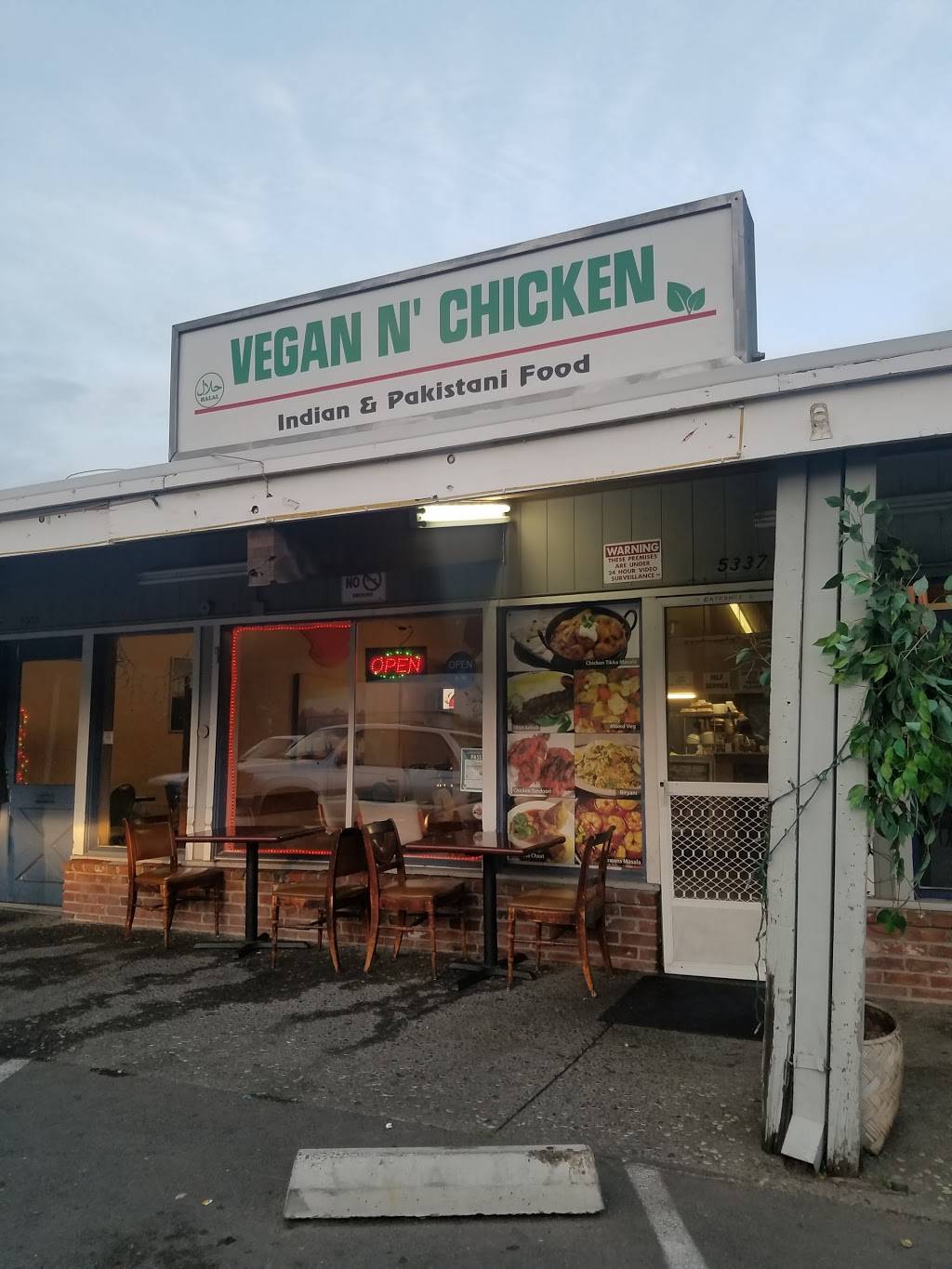 Vegan N Chicken | restaurant | 5337 Valley View Rd, El Sobrante, CA 94803, USA | 5102437442 OR +1 510-243-7442