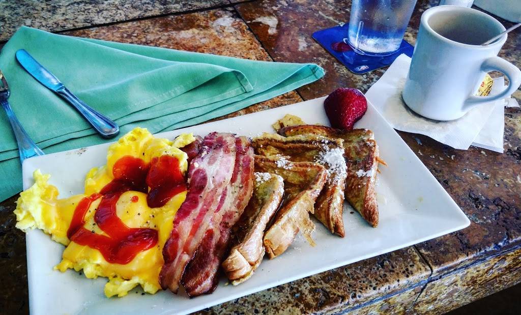 Ocean Alley Restaurant & Beach Bar | restaurant | 900 N Broadwalk, Hollywood, FL 33019, USA | 9549216171 OR +1 954-921-6171