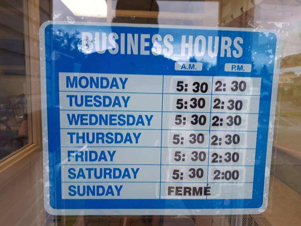 Restaurant Vics | restaurant | 373 Bertha St, Hawkesbury, ON K6A 2A7, Canada | 6136323206 OR +1 613-632-3206