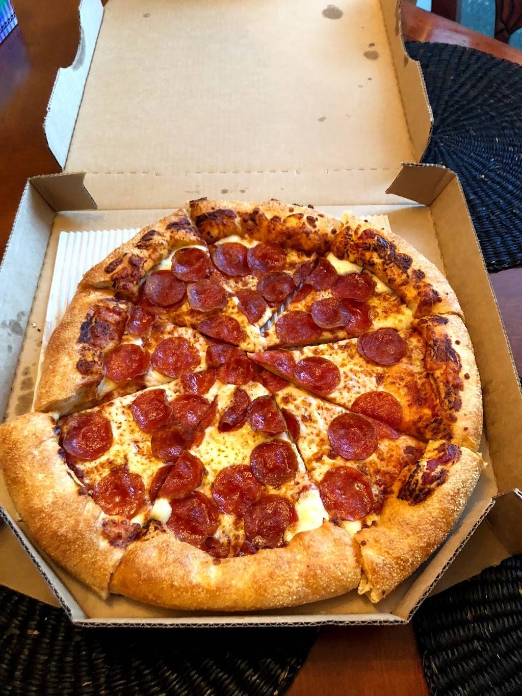 Pizza Hut | restaurant | 10904 Scarsdale Blvd, Houston, TX 77089, USA | 2814840111 OR +1 281-484-0111