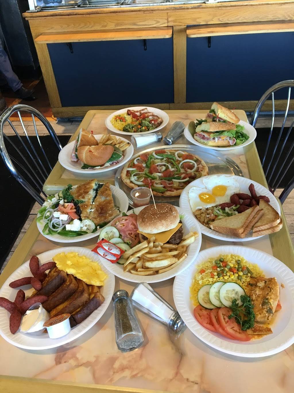 Blinks Deli & Pizza | meal delivery | 43-01 35th St, Long Island City, NY 11101, USA | 7183926155 OR +1 718-392-6155