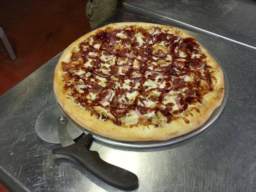 Panoonys Pizza and Wings | restaurant | 1447 E Main St, Brownsburg, IN 46112, USA | 3172863500 OR +1 317-286-3500
