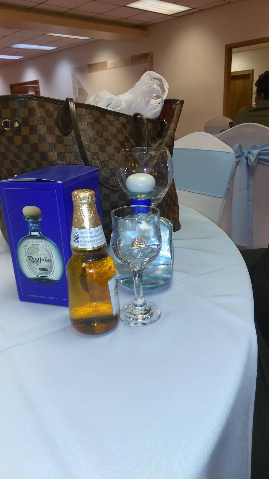 New Bentley Lounge | night club | 19631 Plymouth Rd, Detroit, MI 48228, USA | 3134939457 OR +1 313-493-9457