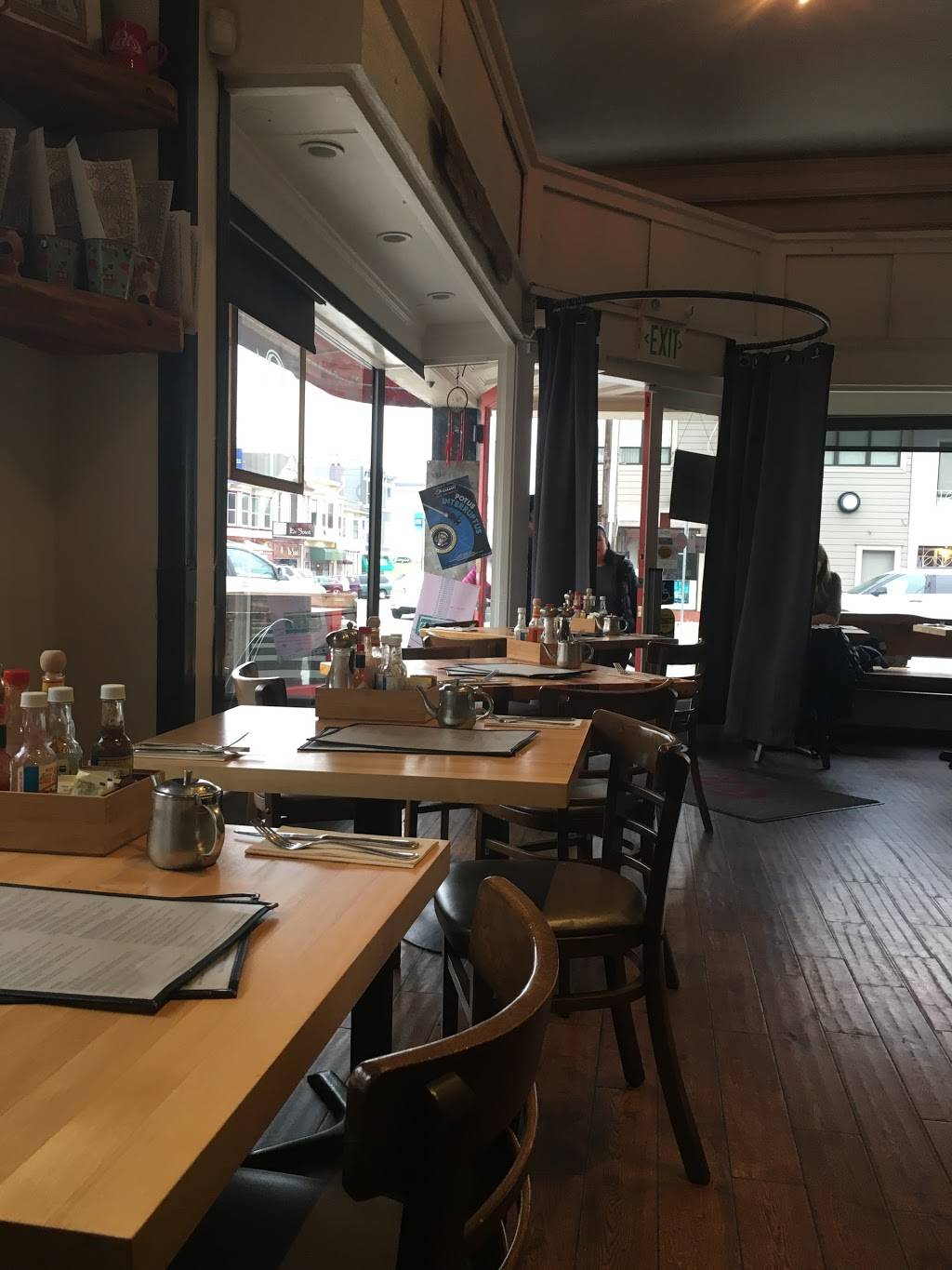 Eats | restaurant | 50 Clement St, San Francisco, CA 94118, USA | 4157518000 OR +1 415-751-8000