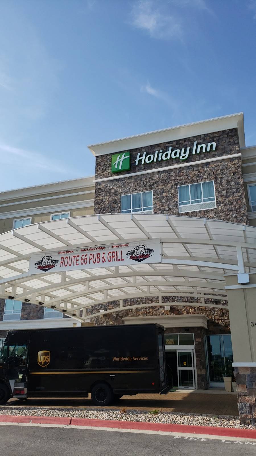 Route 66 Pub & Grill | restaurant | 3402 S Arizona Ave, Joplin, MO 64801, USA | 4176809306 OR +1 417-680-9306