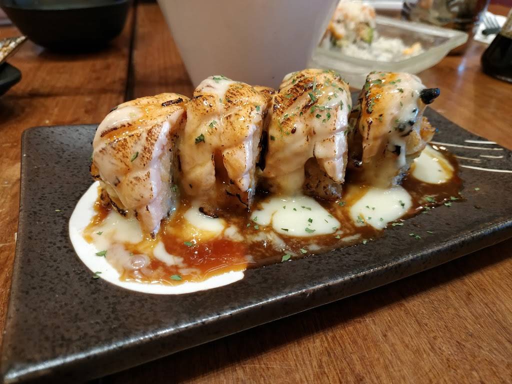 Sushi Legend Scarborough 糰長壽司 士嘉堡店 | restaurant | Chartwell Shopping Centre unit 2175, Commander Blvd, Scarborough, ON M1S 3M7, Canada | 4162930118 OR +1 416-293-0118