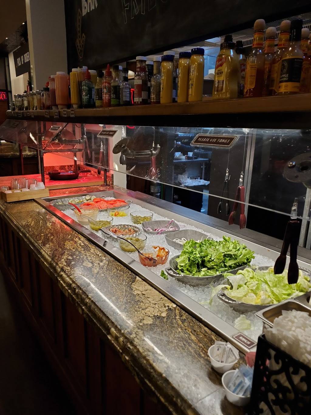 Salt City Burger Co | restaurant | 9176 Village Shop Dr, Sandy, UT 84094, USA | 8014954111 OR +1 801-495-4111