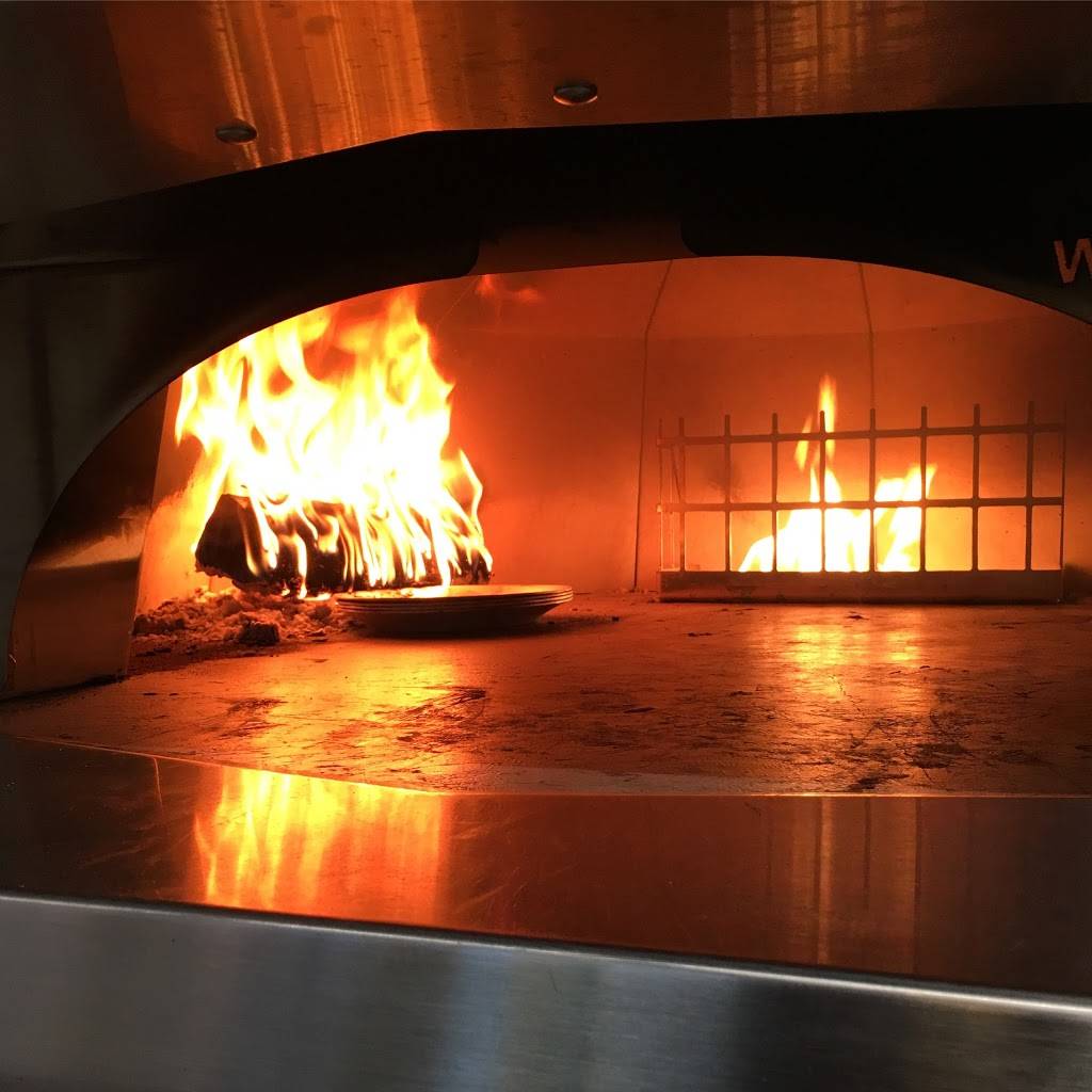 Semolina Kitchen + Bar | restaurant | 572 Boston Ave, Medford, MA 02155, USA | 7812193871 OR +1 781-219-3871