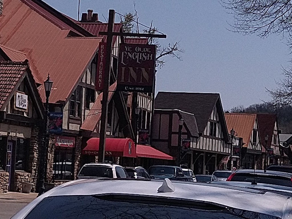 Ye Olde English Inn | restaurant | 24 Downing St, Hollister, MO 65672, USA | 4175449056 OR +1 417-544-9056