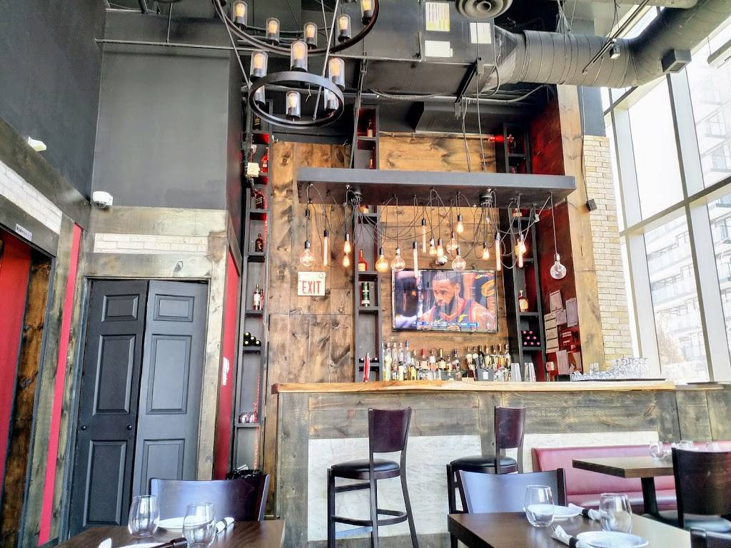 Roses New York downtown | restaurant | 135 Fort York Blvd, Toronto, ON M5V 0E3, Canada | 4165517336 OR +1 416-551-7336