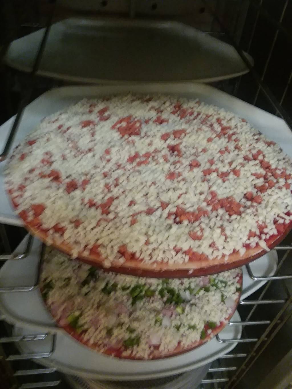 Wings Over East Lansing | restaurant | 1391 Grand River Ave, East Lansing, MI 48823, USA | 5173325555 OR +1 517-332-5555