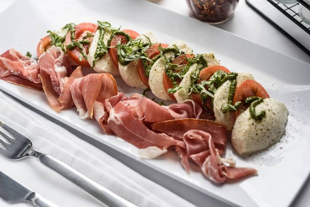 Giuseppes Pastacaffe | restaurant | 920 Pierremont Rd #110, Shreveport, LA 71106, USA | 3189468698 OR +1 318-946-8698