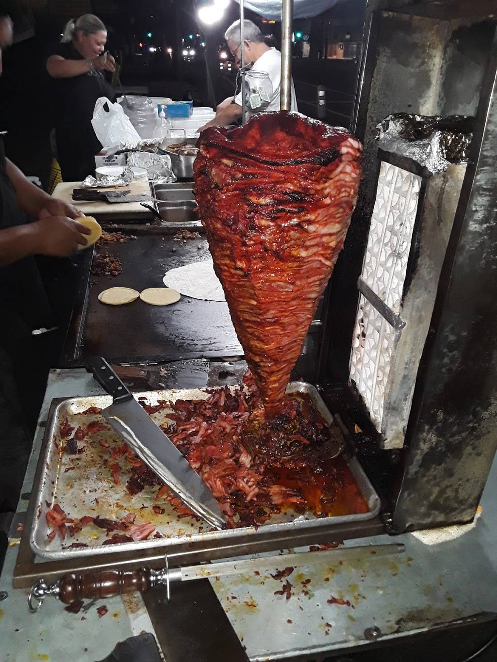 Tacos Naomi | restaurant | Unnamed Road, Northridge, CA 91324, USA | 2135508158 OR +1 213-550-8158