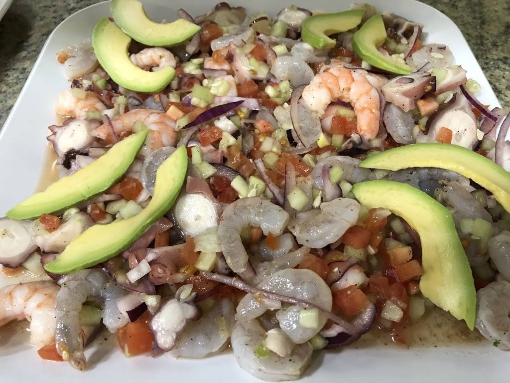 Mariscos Los Compadres | restaurant | 410 Rodriguez St, Watsonville, CA 95076, USA | 8313194528 OR +1 831-319-4528